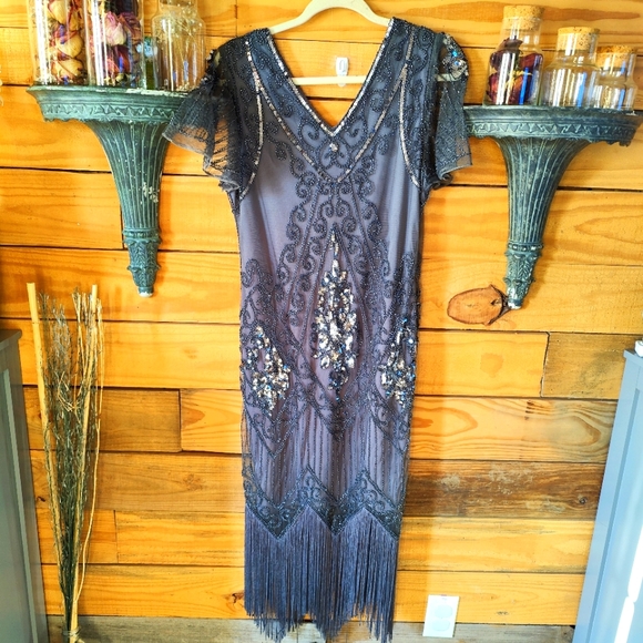 Pretty guide dress - Picture 1 of 7